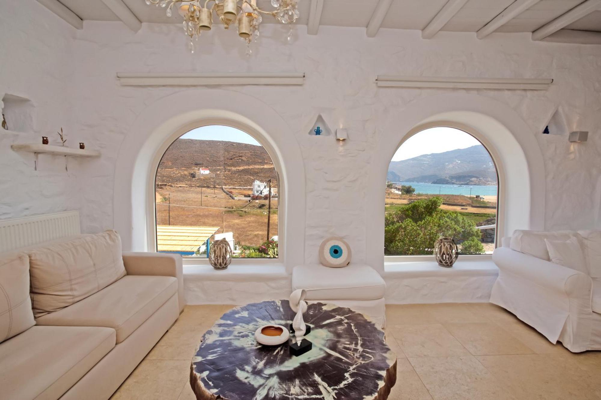Villa Surfland Ftelia  Exteriör bild